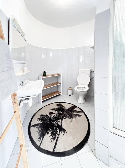Holiday home Coastal In Tamarin, Ac, Wi-fi, Walk To Everything In Tamarin