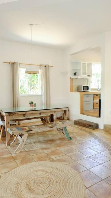 Holiday home Coastal In Tamarin, Ac, Wi-fi, Walk To Everything In