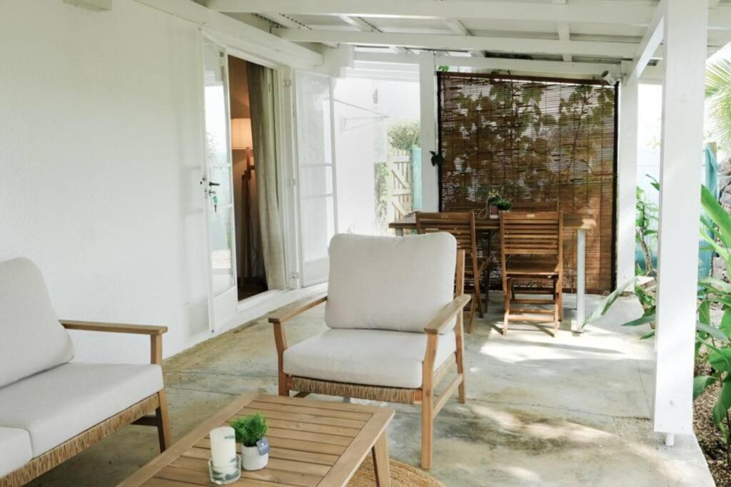Holiday home Coastal In Tamarin, Ac, Wi-fi, Walk To Everything In Tamarin