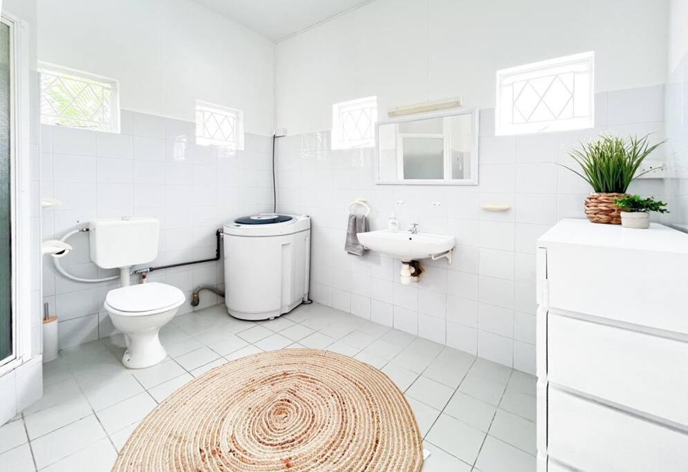 Coastal In Tamarin, Ac, Wi-fi, Walk To Everything In
