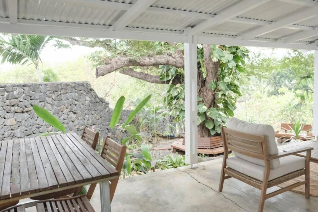 Coastal In Tamarin, Ac, Wi-fi, Walk To Everything In * Tamarin